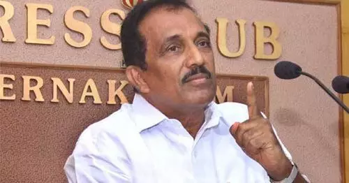 തി​രു​വ​ന​ന്ത​പു​രം വി​മാ​ന​ത്താ​വ​ളം; ഒത്തുകളി മുഖ്യമന്ത്രിയുടെ കള്ളക്കളി –ബെന്നി ബഹനാൻ