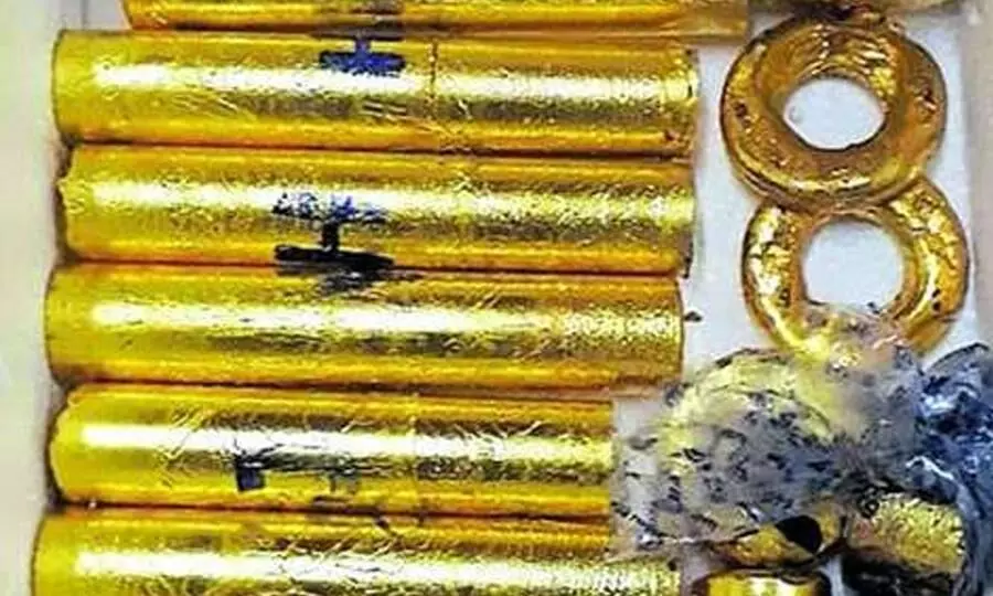 സ്വർണക്കടത്ത് ; നാല് പ്രതികൾ യു.എ.ഇയിൽ സ്വർണക്കടത്ത് ; നാല് പ്രതികൾ യു.എ.ഇയിൽ