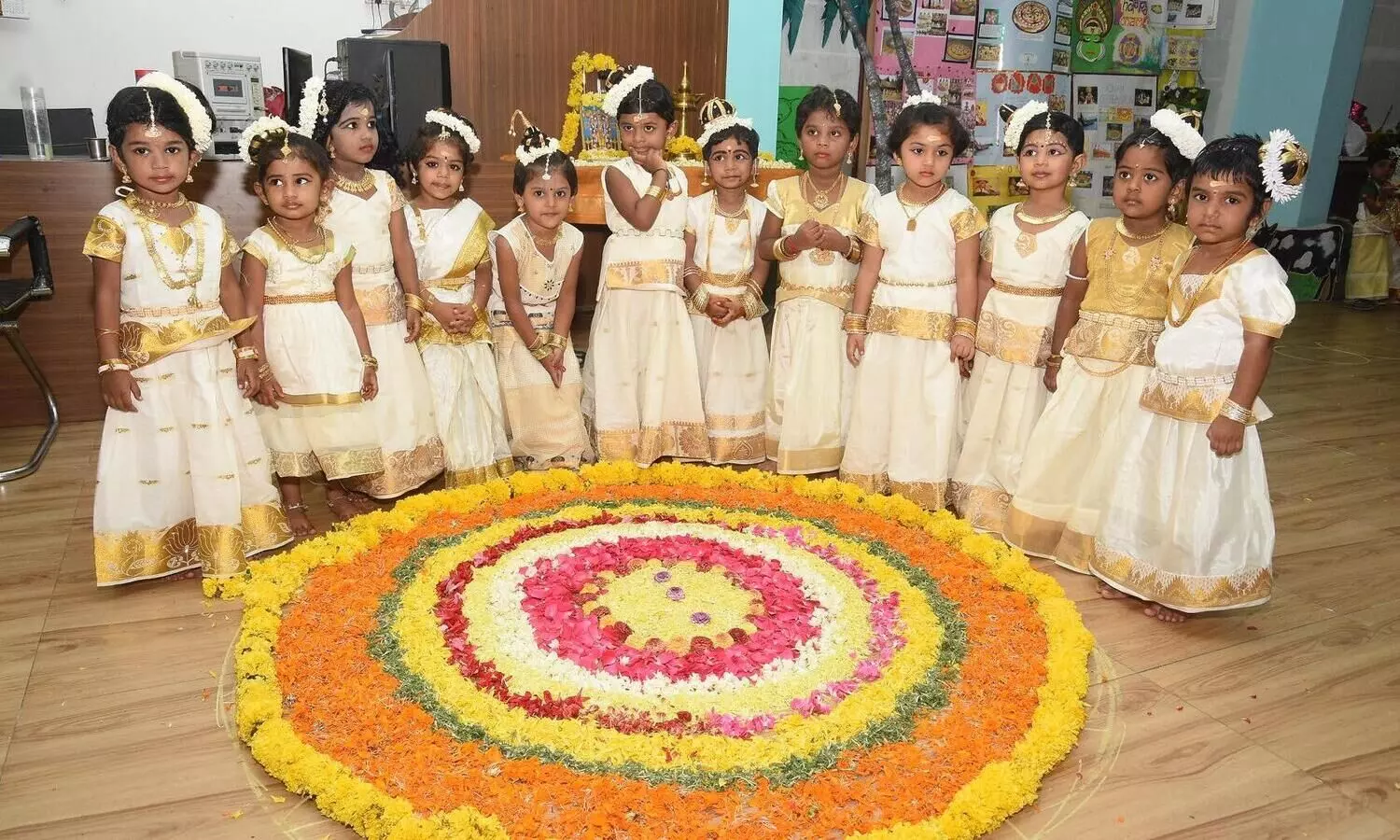 ഒാ​ണ​ം: വിദ്യാർഥികൾക്കുള്ള അ​രി​യും ഭ​ക്ഷ്യ​കി​റ്റും സെ​പ്​​റ്റം​ബ​റി​ൽ