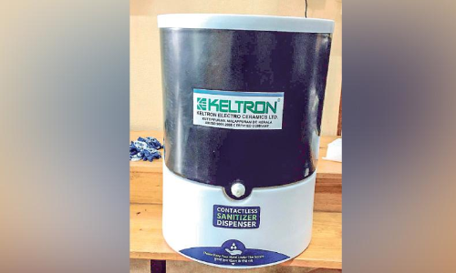 ഓട്ടോമാറ്റിക് സാനിറ്റൈസർ മെഷീനുമായി കുറ്റിപ്പുറം കെൽട്രോൺ
