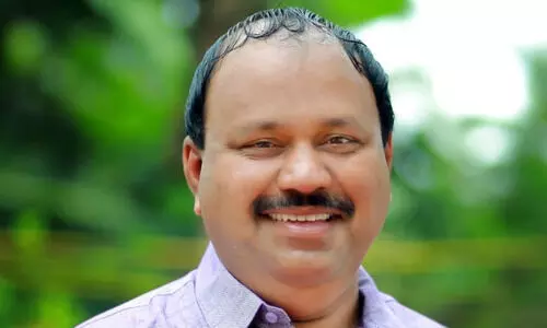 ടി.പി.സി മെമ്മോറിയൽ ഗ്രാമദീപം അവാർഡ് അഷ്റഫ് താമരശ്ശേരിക്ക്