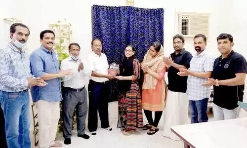 അസ്മ സാബുവിന് സഹൃദയ ജിദ്ദയുടെ ആദരം അസ്മ സാബുവിന് സഹൃദയ ജിദ്ദയുടെ ആദരം