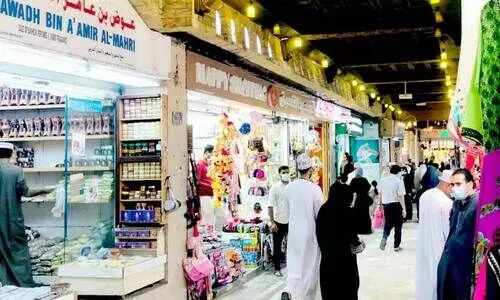 മ​ത്ര സൂ​ഖ് സ​ജീ​വ​മാ​യി; വ്യാ​പാ​രി​ക​ൾ​ക്ക്​ ആ​ശ്വാ​സ​ത്തി​െൻറ നെ​ടു​വീ​ർ​പ്പ്​