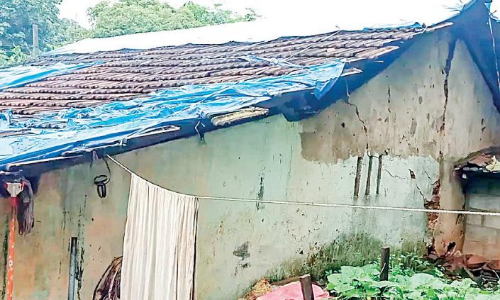 ലൈ​ഫ് ഭ​വ​ന​പ​ദ്ധ​തി​യി​ൽ അ​പേ​ക്ഷ സ്വീ​ക​രി​ച്ചു;ചോ​ക്കാ​ട് വാ​ള​ക്കു​ളം ല​ക്ഷം​വീ​ട്കോ​ള​നി​ക്കാ​ർ പ്ര​തീ​ക്ഷ​യി​ൽ