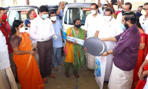 തി​രു​വ​ന​ന്ത​പു​രം നഗരസഭയുടെ ഇ–ഓട്ടോകളും നിരത്തിലിറങ്ങി