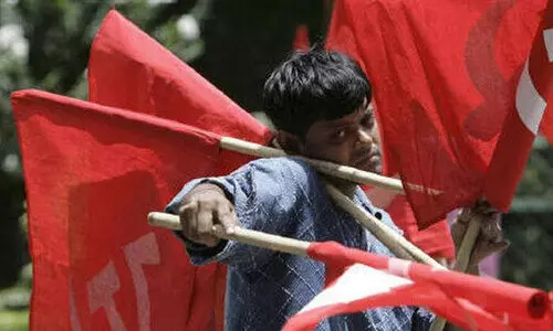 ബംഗാളിൽ സി.പി.എമ്മിൽ നിന്ന്​ യുവാക്കൾ ബി.ജെ.പിയിലേക്കും തൃണമൂലിലേക്കും ഒഴുകുന്നതായി പാർട്ടി വിലയിരുത്തൽ​