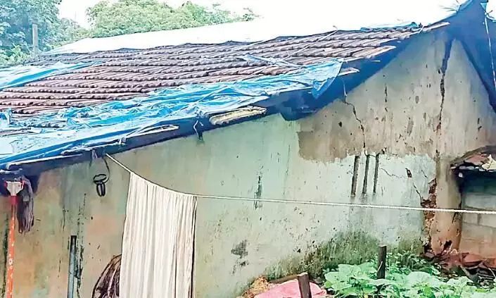 ലൈ​ഫ് ഭ​വ​ന​പ​ദ്ധ​തി​യി​ൽ അ​പേ​ക്ഷ സ്വീ​ക​രി​ച്ചു;ചോ​ക്കാ​ട് വാ​ള​ക്കു​ളം ല​ക്ഷം​വീ​ട്കോ​ള​നി​ക്കാ​ർ പ്ര​തീ​ക്ഷ​യി​ൽ