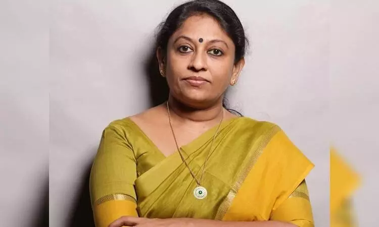 വോട്ട് ചെയ്യില്ലെന്ന് 65 കഴിഞ്ഞവർ; ശ്രദ്ധിച്ചാൽ നിങ്ങൾക്ക് കൊള്ളാമെന്ന് സർക്കാറിനോട് കെ.ആർ മീര