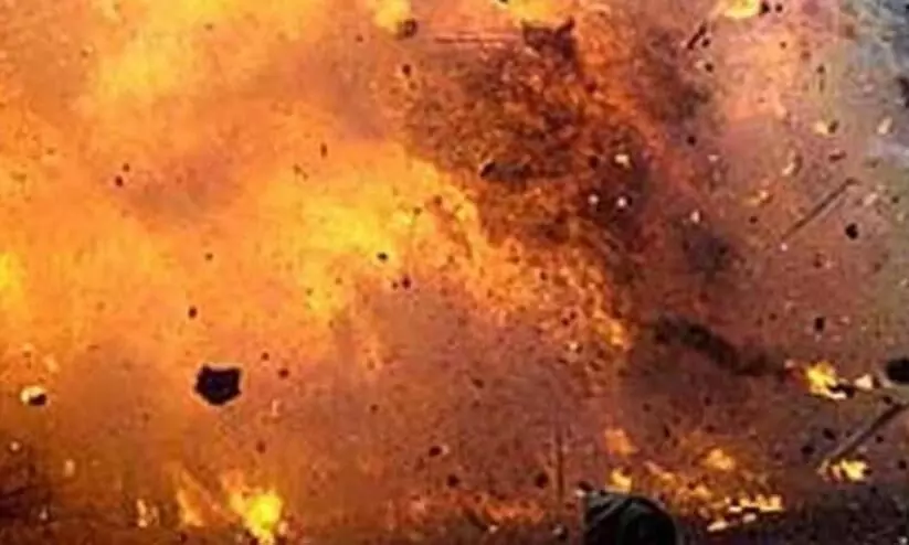 അഫ്ഗാനില് റോഡരികിലെ ബോംബ് പൊട്ടി സ്ത്രീകളും കുട്ടികളുമടക്കം ഏഴു മരണം അഫ്ഗാനില് റോഡരികിലെ ബോംബ് പൊട്ടി സ്ത്രീകളും കുട്ടികളുമടക്കം ഏഴു മരണം