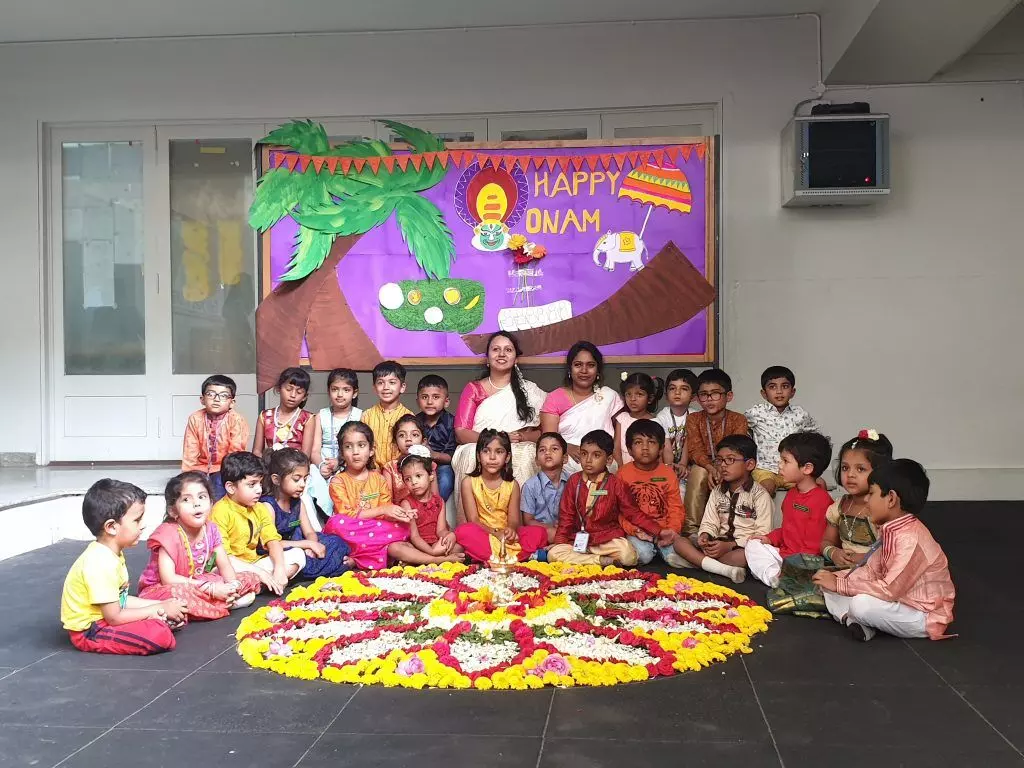 ഒാൺലൈൻ സ്​കൂൾ ഒാണാവധിയിലേക്ക്​