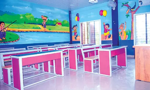 ശീതീകരിച്ച ക്ലാസ്​ മുറി; ഇതും പൊതുവിദ്യാലയം