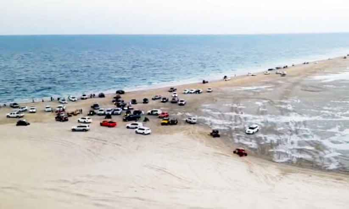 ബീച്ചുകളിലെത്താം, കാലാവസ്​ഥ മുന്നറിയിപ്പുകൾ പാലിച്ച്​