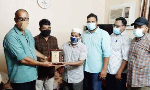 യാത്രയയപ്പ് നൽകി