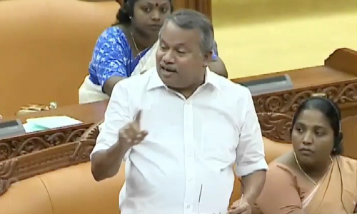 കോൺഗസിനും ഒരു ശാപമുണ്ടെന്ന് മുല്ലക്കര രത്നാകരൻ