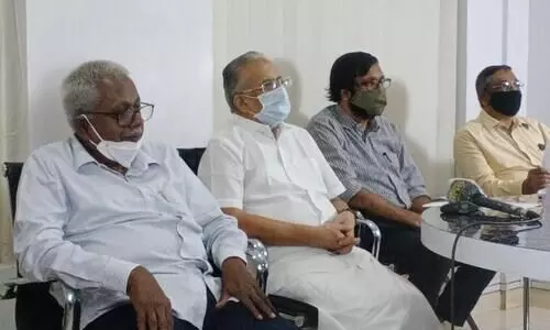 ഇവിടെ ഇങ്ങിനെ ഒരാൾ; ഒ. അബ്​ദുറഹ്​മാനെ കുറിച്ചുള്ള  ഡോകുമെന്‍ററി പ്രകാശനം​ ചെയ്​തു