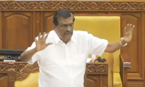 മുഖ്യമന്ത്രിയുടെ ഒാഫിസ് സംശയത്തിന്റെ നിഴലിൽ -പി.ജെ. ജോസഫ് മുഖ്യമന്ത്രിയുടെ ഒാഫിസ് സംശയത്തിന്റെ നിഴലിൽ -പി.ജെ. ജോസഫ്