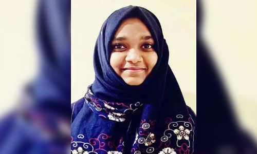 കോവിഡ് കാലത്ത് ഓൺലൈൻ പഠനം: 40 ദിവസം; ഫാത്തിമ പഠിച്ചു തീർത്തത്​ 22 കോഴ്​സ്​