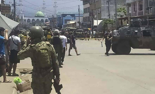 ഫിലിപ്പീന്‍സില്‍ രണ്ടു സ്‌ഫോടനങ്ങളിലായി 10 പേര്‍ കൊല്ലപ്പെട്ടു