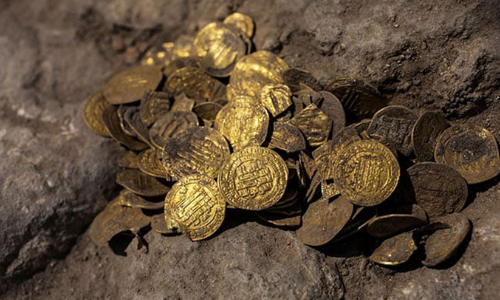 ഇസ്രായേലിൽ അബ്ബാസിയ കാലഘട്ടത്തിലെ 425 സ്വർണനാണയം കണ്ടെത്തി