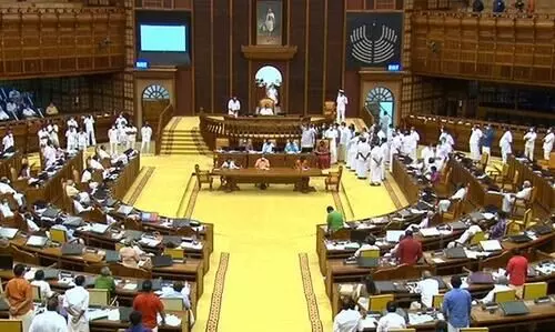 അവിശ്വാസ പ്രമേയം തള്ളി; സഭ പിരിഞ്ഞു