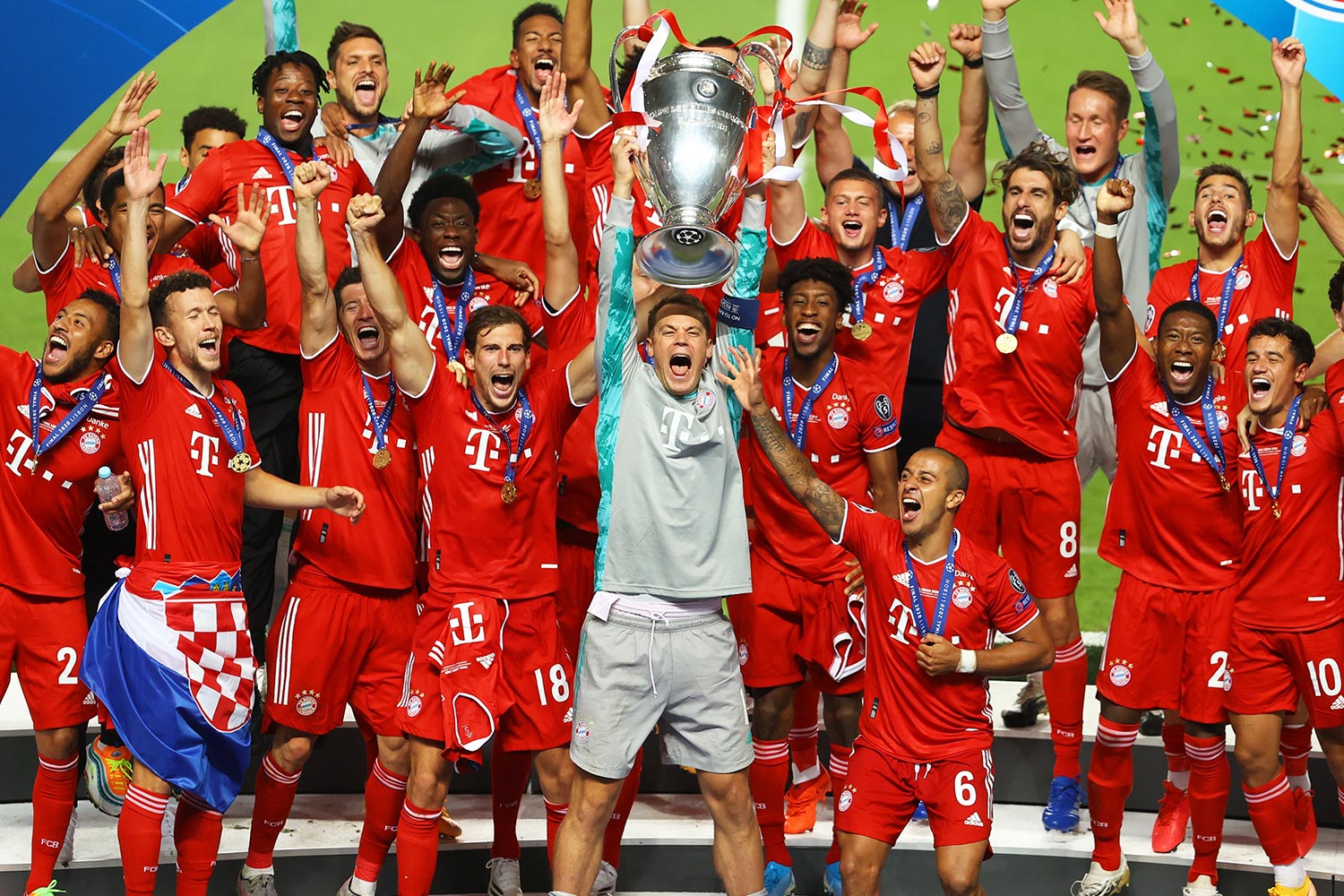 ചാമ്പ്യൻസ് ലീഗിൽ ആറാം തമ്പുരാൻമാരായി ബയേൺ മ്യൂണിക്; പി.എസ്.ജിക്ക് നിരാശ ചാമ്പ്യൻസ് ലീഗിൽ ആറാം തമ്പുരാൻമാരായി ബയേൺ മ്യൂണിക്; പി.എസ്.ജിക്ക് നിരാശ