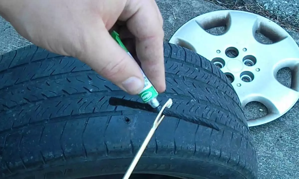 പഞ്ചർ ഒട്ടിക്കാൻ പഠിച്ചോളൂ; സ്​പെയർ ടയറുകൾ ഒഴിവാക്കാനൊരുങ്ങി നിർമാതാക്കൾ