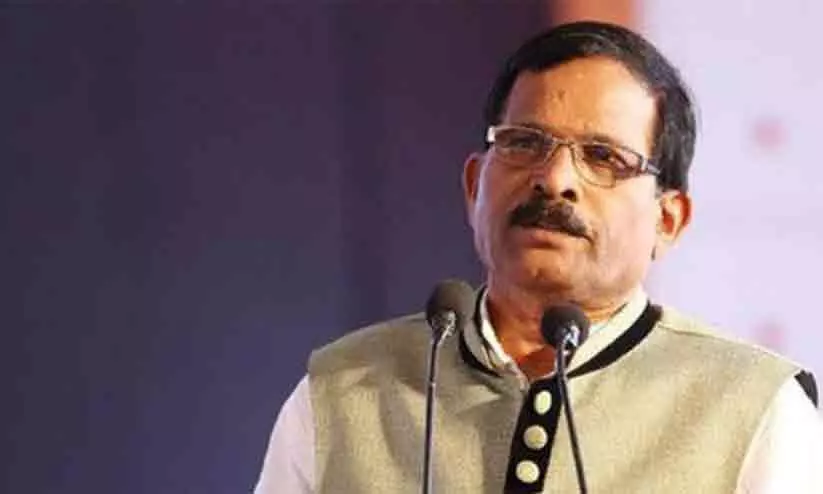 കോവിഡ് ബാധിച്ച കേന്ദ്രമന്ത്രിയുടെ ആരോഗ്യനില മോശമായി; ഡൽഹിയിലേക്ക് മാറ്റിയേക്കും കോവിഡ് ബാധിച്ച കേന്ദ്രമന്ത്രിയുടെ ആരോഗ്യനില മോശമായി; ഡൽഹിയിലേക്ക് മാറ്റിയേക്കും