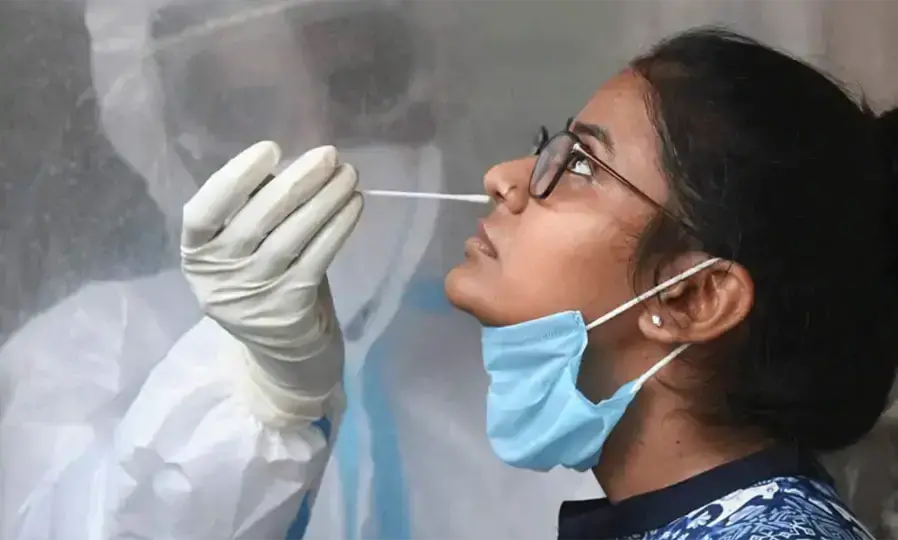 ഒ​രു ല​ക്ഷ​ണ​വു​മി​ല്ലാ​തെ എ​ത്ര​പേ​ർക്ക്​ കോ​വി​ഡ്​ വ​ന്നു ? ​ഐ.​സി.​എം.​ആ​ർ സർ​വേ​യു​ടെ ര​ണ്ടാം​ഘ​ട്ടം ആ​രം​ഭി​ച്ചു