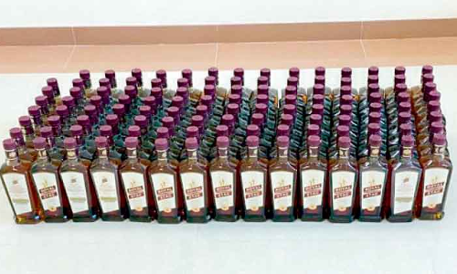 മദ്യ വിൽപന: രണ്ട്​ വിദേശികൾ പിടിയിൽ