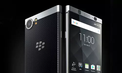 പല തവണ മരിച്ചും ഉയിർത്തും ബ്ലാക്ബെറി