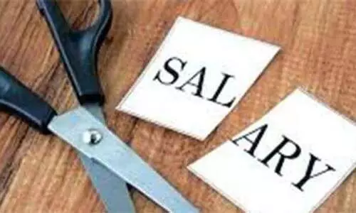 അവധിക്കുപോയ ജീവനക്കാരുടെ ശമ്പളം ആരോഗ്യമന്ത്രാലയം മരവിപ്പിച്ചു