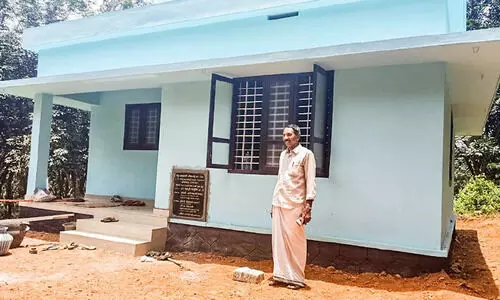 അധ്യാപകൻ ഭൂമി നൽകി; അംഗൻവാടിക്ക്​ കെട്ടിടമായി