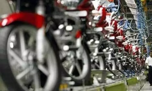 കോവിഡ്​: ഇരുചക്രവാഹനങ്ങളുടെ എണ്ണം വർധിച്ചു; ലൈസൻസെടുക്കാനാവാതെ വലയുന്നു