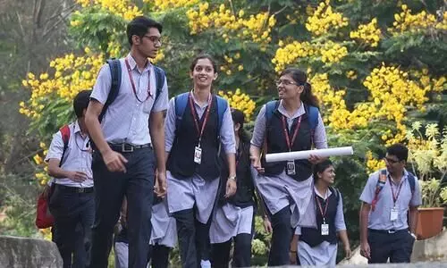 പ്ലസ്​ വൺ പ്രവേശനത്തിന്​ 4.76 ലക്ഷം അപേക്ഷകൾ