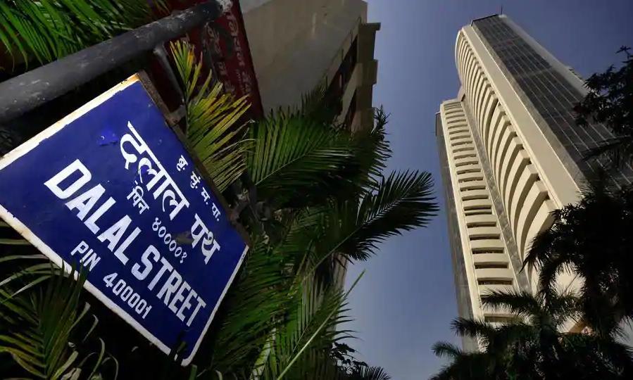 ഓഹരി വിപണി ആറ് മാസത്തിനിടയിലെ ഏറ്റവും ഉയർന്ന നിലയിൽ ഓഹരി വിപണി ആറ് മാസത്തിനിടയിലെ ഏറ്റവും ഉയർന്ന നിലയിൽ