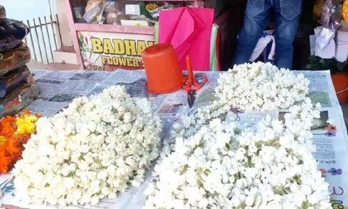 പൂക്കളങ്ങളില്ലാത്ത ഓണക്കാലം