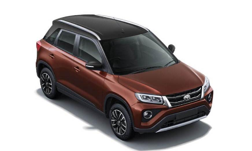 ടൊയോട്ട അർബൻ ക്രൂസർ ചിത്രങ്ങൾ കാണാം;  കറുപ്പും തവിട്ടും ഇടകലർന്നത്​ പുതിയ അനുഭവം