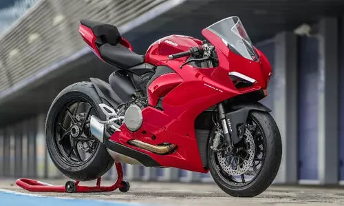 സുന്ദരനായവനെ സുബ്​ഹാനെ; കുഞ്ഞൻ പനഗേൽ ഇന്ത്യയിൽ, വില 17 ലക്ഷം