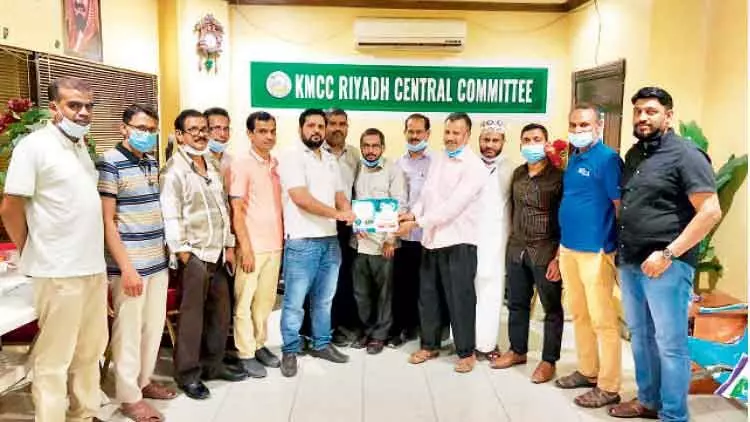 തൃശൂർ കെ.എം.സി.സി പ്രവാസി സുരക്ഷ അംഗത്വ കാമ്പയിന് തുടക്കം തൃശൂർ കെ.എം.സി.സി പ്രവാസി സുരക്ഷ അംഗത്വ കാമ്പയിന് തുടക്കം