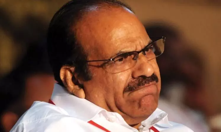 കത്തിയത് ഏതാനും പേപ്പറുകള് മാത്രം; ബി.ജെ.പിയും കോണ്ഗ്രസും കലാപമുണ്ടാക്കുന്നു കത്തിയത് ഏതാനും പേപ്പറുകള് മാത്രം; ബി.ജെ.പിയും കോണ്ഗ്രസും കലാപമുണ്ടാക്കുന്നു