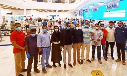 കെ.​എ​ൽ കു​വൈ​ത്ത്​ ചാ​ർ​ട്ട​ർ വി​മാ​ന​ത്തി​ൽ യാ​ത്ര​ക്കാ​രെ അ​യ​ച്ചു