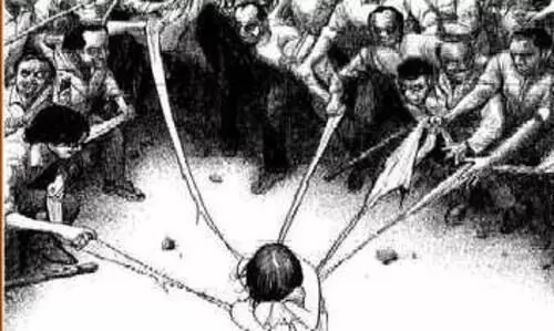 ഉത്തർപ്രദേശിൽ യുവതിയെയും ഭിന്നശേഷിക്കാരനെയും മർദിച്ച്,​ തലമുണ്ഡനം ചെയ്​ത്​ ചെരിപ്പ്​ മാലയിട്ട്​ നടത്തിച്ചു