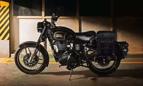 കറുപ്പിൽ കുളിച്ച്​ ക്ലാസിക്​ 500; ലിമിറ്റഡ്​ എഡിഷനുമായി റോയൽ എൻഫീൽഡ്​