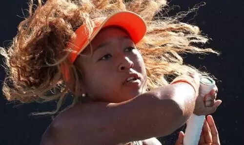 വർണവെറി പ്രതിഷേധം മൈതാനത്തേക്ക്​ ; സെമിയിൽ പിന്മാറി ഒസാക്ക