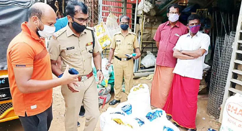 കീഴായിക്കോണത്ത്​ 250 കിലോ പുകയില ഉൽപന്നങ്ങള്‍ പിടികൂടി