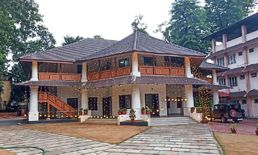 ചാലക്കുടി റസ്റ്റ് ഹൗസ് ചാലക്കുടി റസ്റ്റ് ഹൗസ്