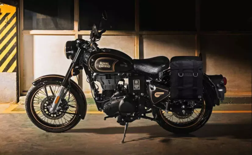 കറുപ്പിൽ കുളിച്ച് ക്ലാസിക് 500; ലിമിറ്റഡ് എഡിഷനുമായി റോയൽ എൻഫീൽഡ് കറുപ്പിൽ കുളിച്ച് ക്ലാസിക് 500; ലിമിറ്റഡ് എഡിഷനുമായി റോയൽ എൻഫീൽഡ്