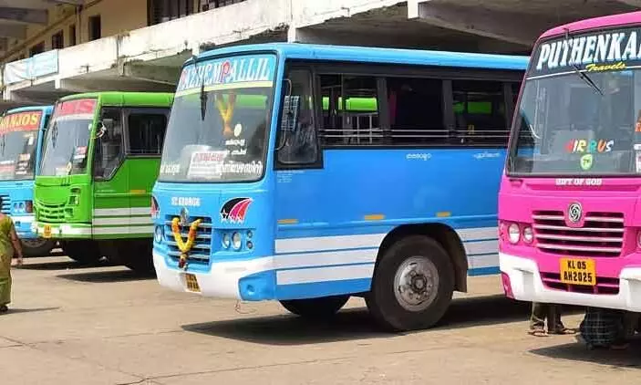 ഓ​ണം: ബു​ധ​ൻ വ​രെ പൊ​തു​ഗ​താ​ഗ​തം; ബ​സു​ക​ൾ​ക്ക്​ എല്ലാ ജി​ല്ല​ക​ളി​ലേ​ക്കും സ​ർ​വി​സ്​ ന​ട​ത്താം