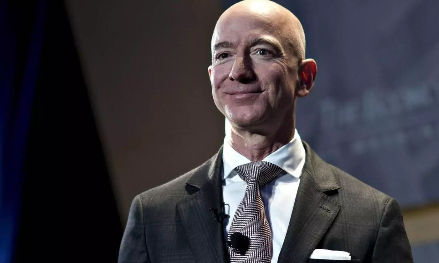 കോവിഡിന്​ നന്ദി; ചരിത്രം കുറിച്ച്​ ലോക സമ്പന്നൻ ജെഫ്​ ബെസോസ്​