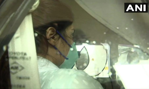 സുശാന്തി​െൻറ മരണം: റിയ ചക്രവർത്തി ചോദ്യം ചെയ്യലിന്​ സി.ബി.ഐക്ക്​ മുന്നിൽ ഹാജരായി